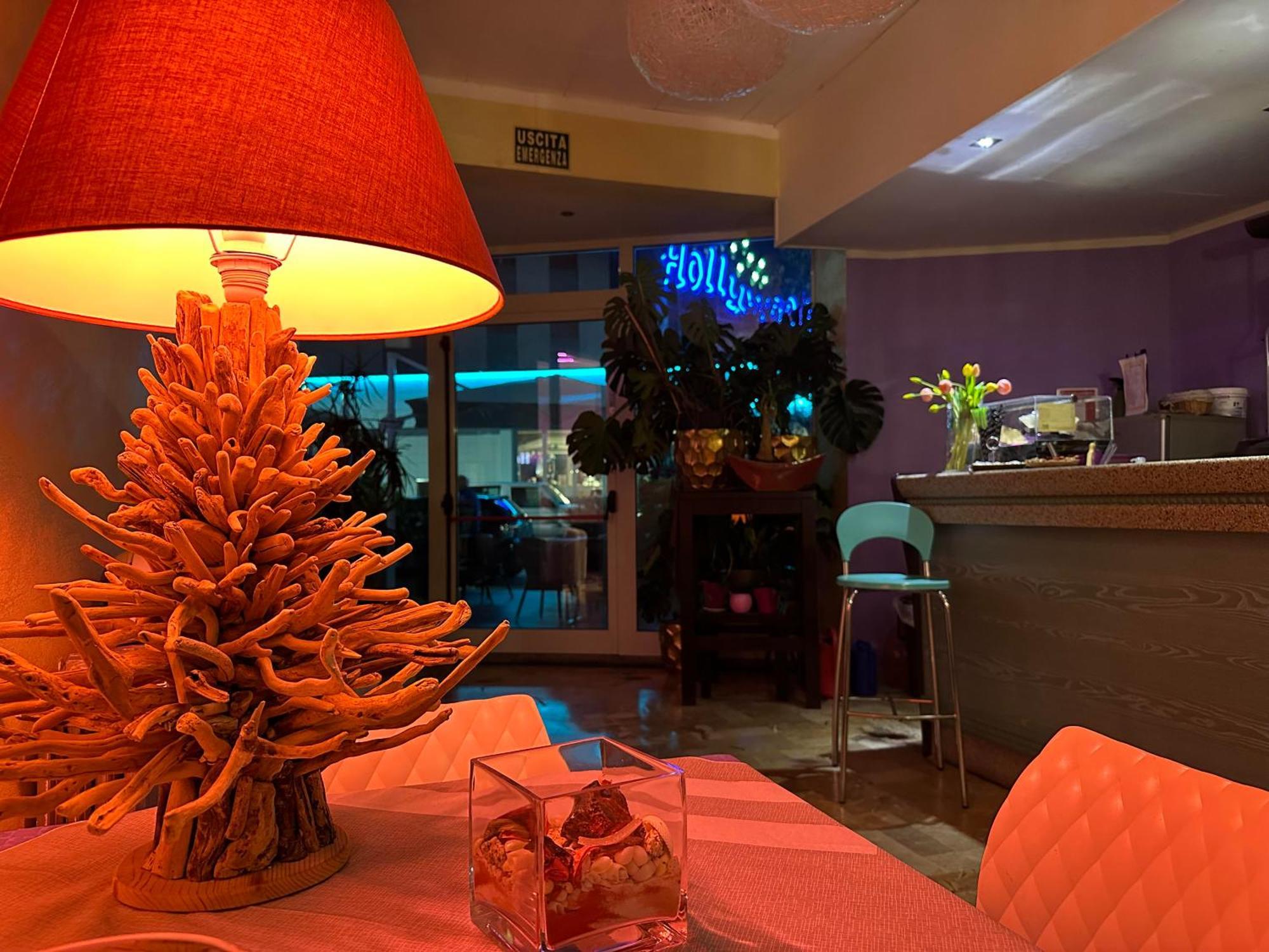 לידו דליי אסטנסי Hotel Julia מראה חיצוני תמונה
